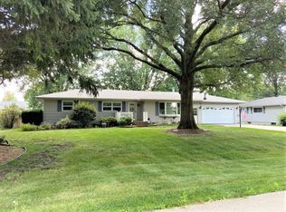 218 Alfred Dr, Sycamore, IL 60178