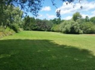 1396 Fairview Rd, Scott Township, PA 18411