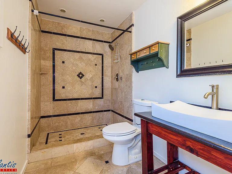 207 Harding Ave — Photo 10