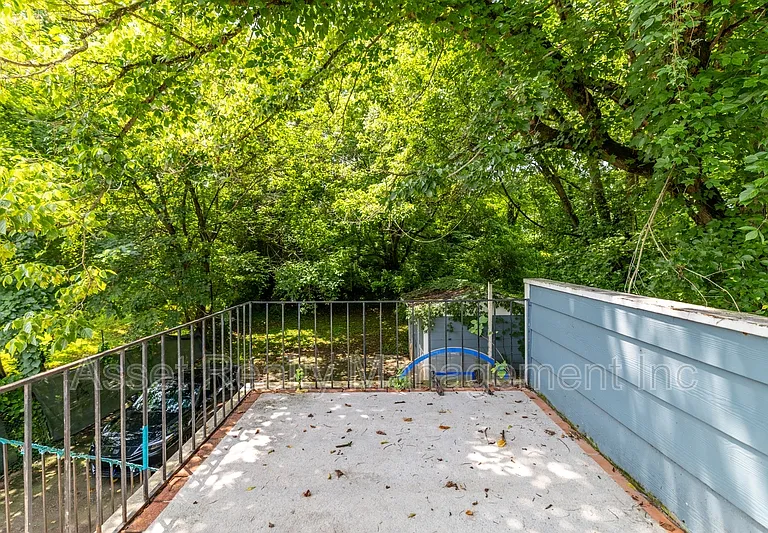 204 Wynn Ave #201 — Photo 6