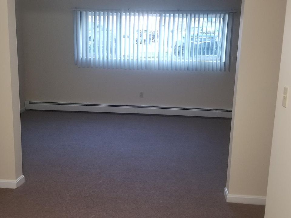1st image of 200 Vincent Ave APT 16