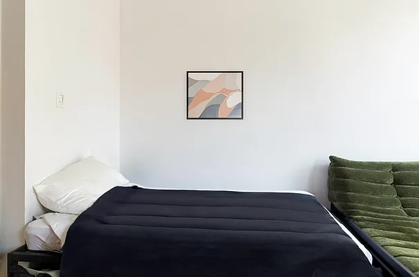 Rented by SERHANT. | media 12