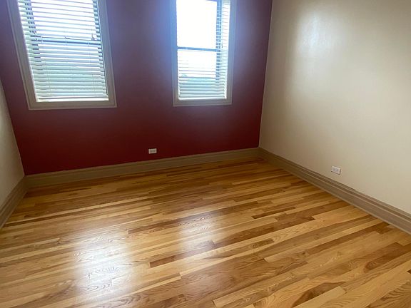 5th image of 5814 S Indiana Ave Unit 3