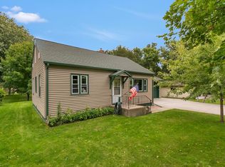 220 10th St, Albany, MN 56307