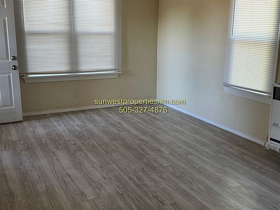 3rd image of 320 N Loma Linda Ave #1/2