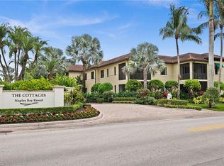 985 Sandpiper St, Naples, FL 34102