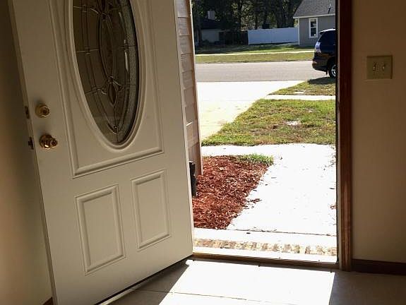 5th image of 985 Misty Mountain Dr W