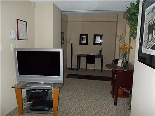 Rented by Empire State Properties | media 22