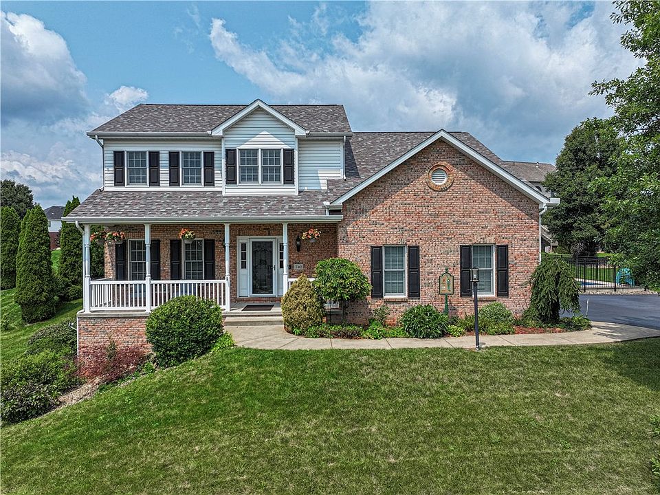 1st image of 740 Muirfield Dr