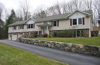 1st image of 963 Stoneleigh Ave