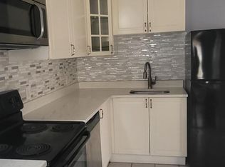 126 South St #1, Plainville, MA 02762