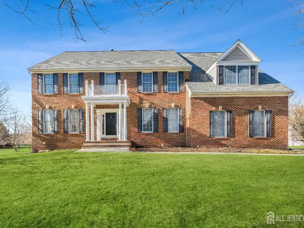 11 Harvest Dr, Plainsboro, NJ 08536