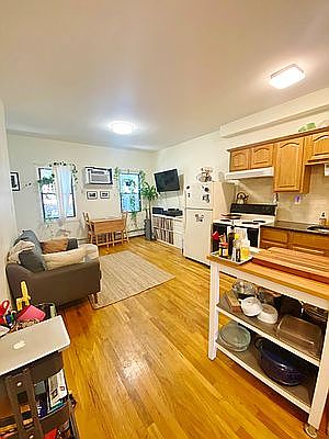 2nd image of 394 Graham Ave #2F