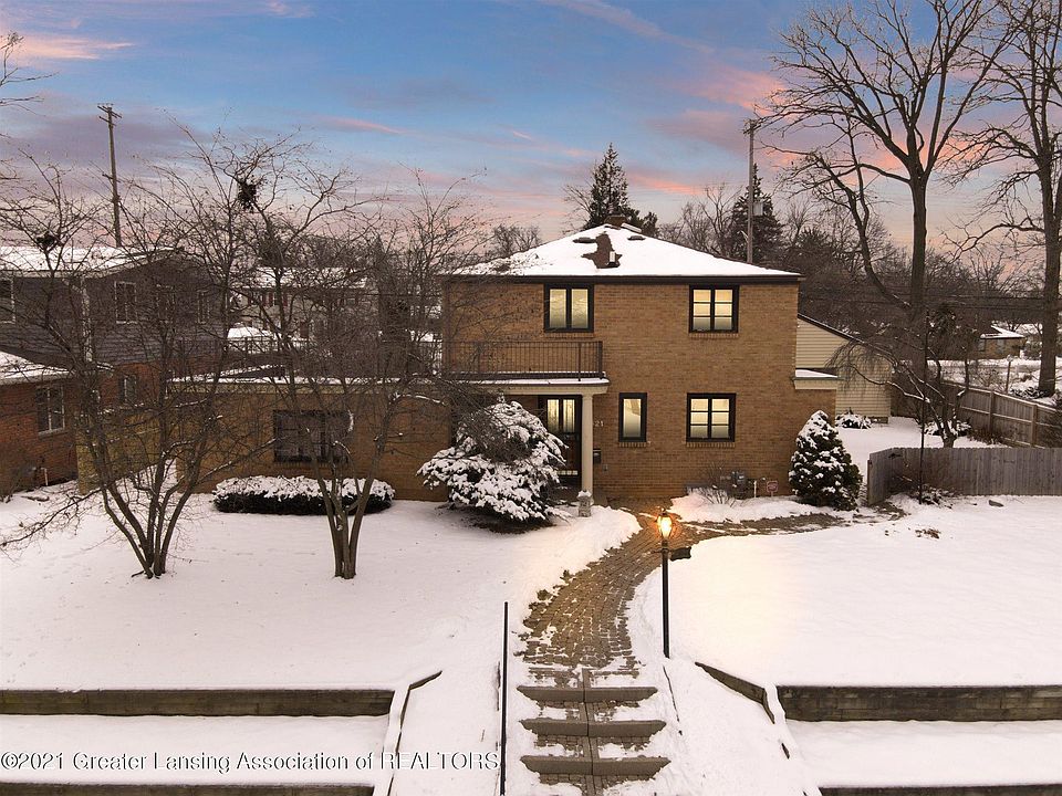 1st image of 821 E Collingwood Dr