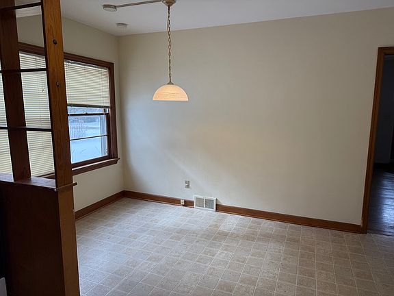 4th image of 795 Estes St #1