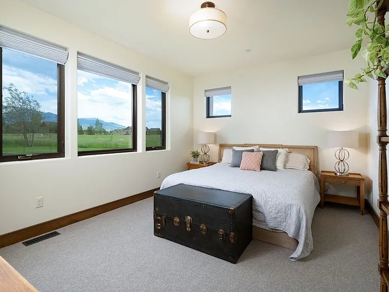 259 Prairie Glen Way — Photo 38