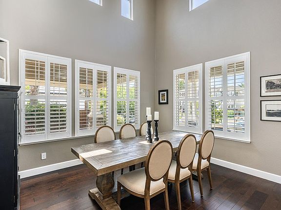 3rd image of 514 Chablis Drive