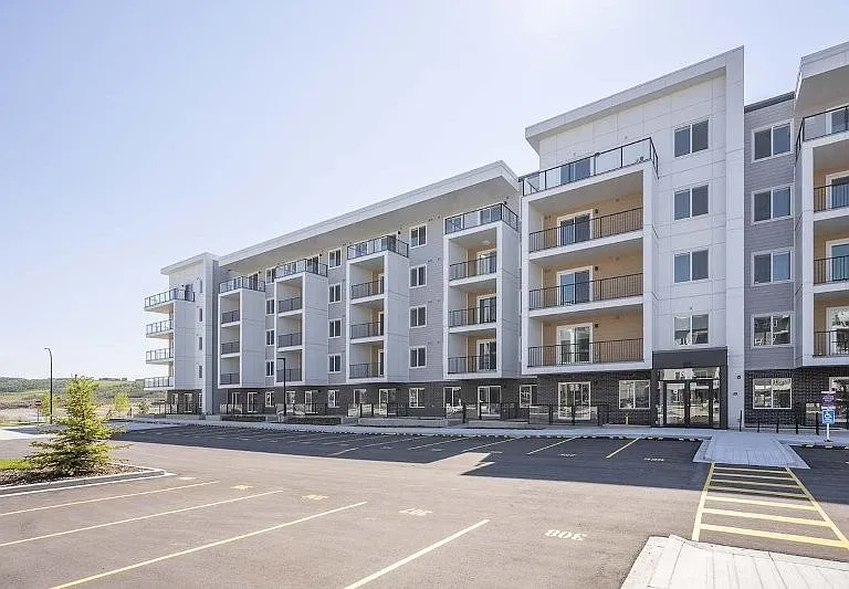 265 Wolf Willow Blvd SE #2117 — Photo 31