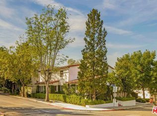 3359 Primera Dr, Los Angeles, CA 90068