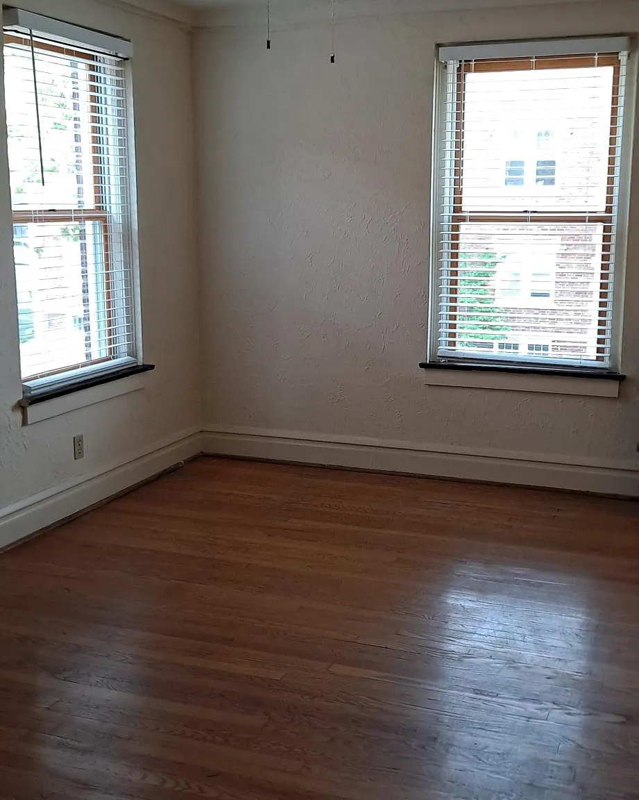 1017 Hi Pointe Pl — Photo 4