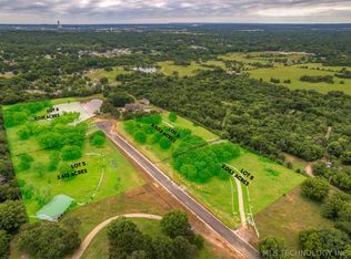 4385 Oak Timber Dr, Tulsa, OK 74131