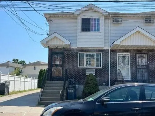 14735 Springfield Ln, Springfield Gardens, NY 11413