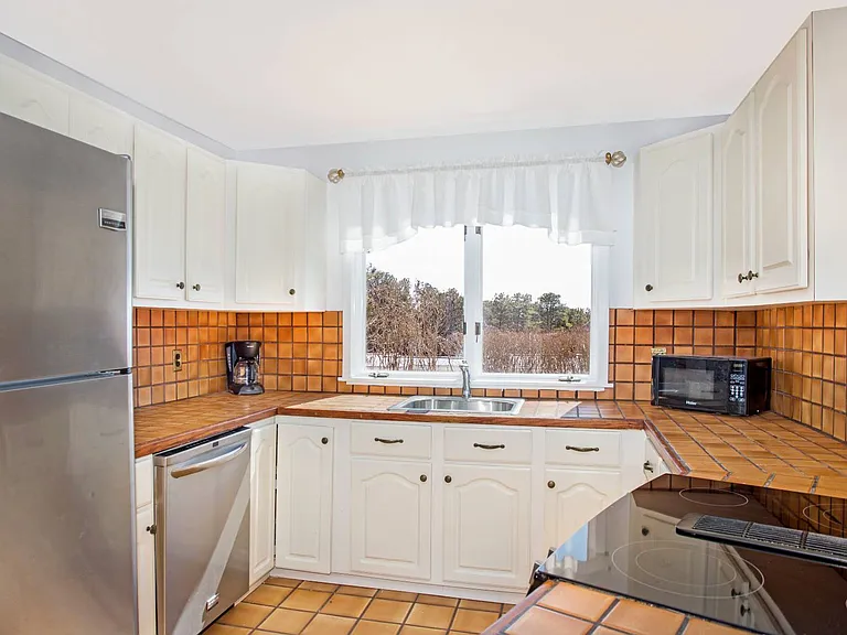 14 Oceanview Rd — Photo 11