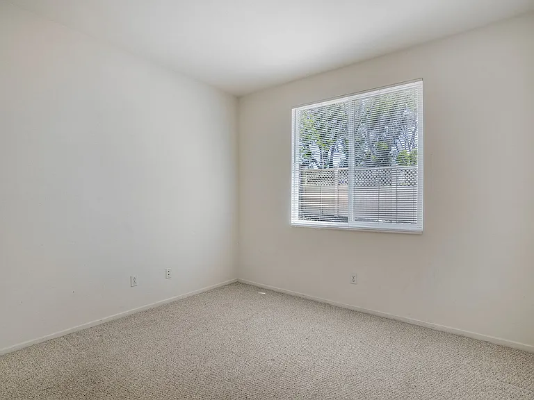 2938 W Canyon Ave W — Photo 19