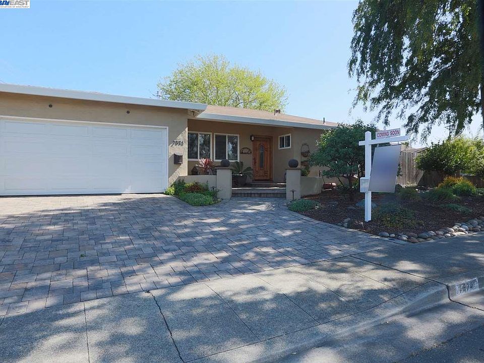 1st image of 7574 Knollwood Pl