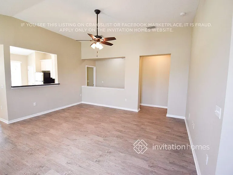 6860 Lake Eaglebrooke Dr — Photo 3