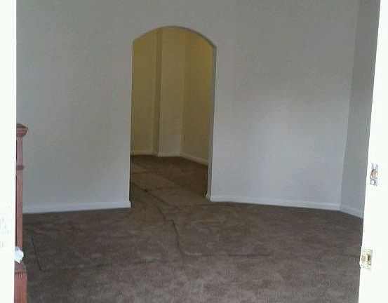 4th image of 1224 Lindsay Ave