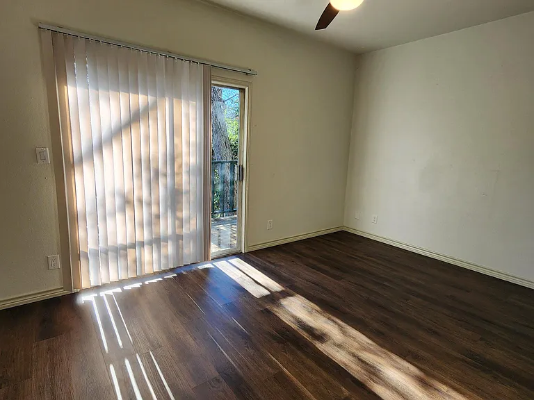 100 Jackman St #109 — Photo 17