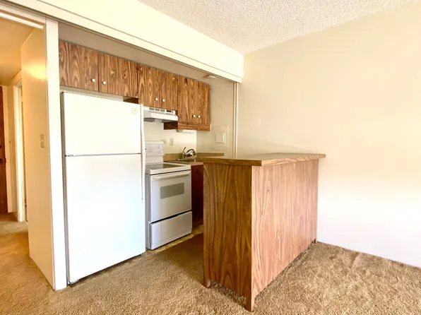 1717 Mott Smith Dr APT 1709, Honolulu, HI 96822
