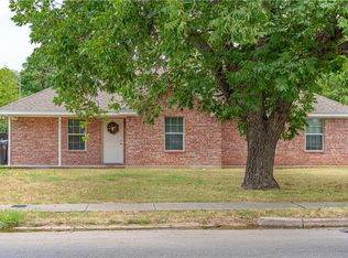 3400 N 25th St, Waco, TX 76708