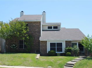 728 Creekwood Ct, Lewisville, TX 75067