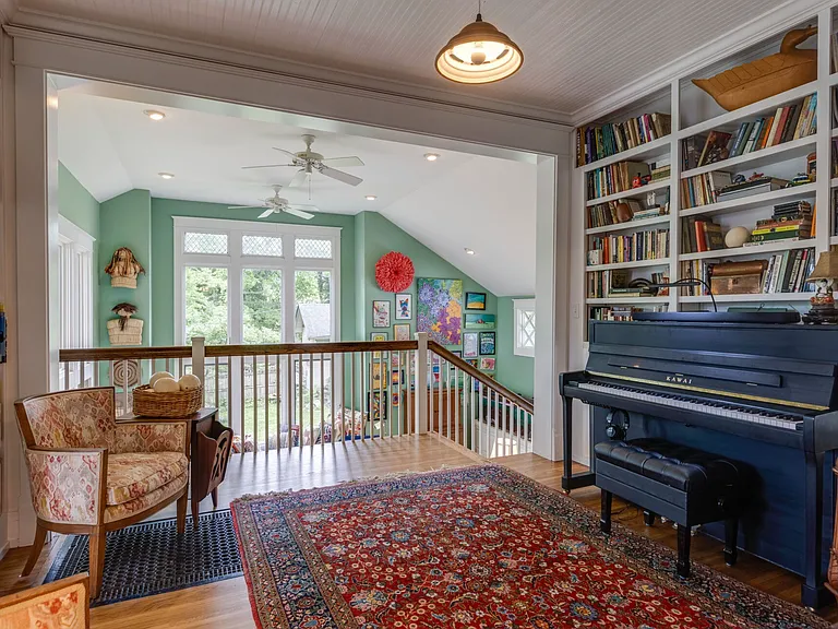 1715 Cedar Ln — Photo 11