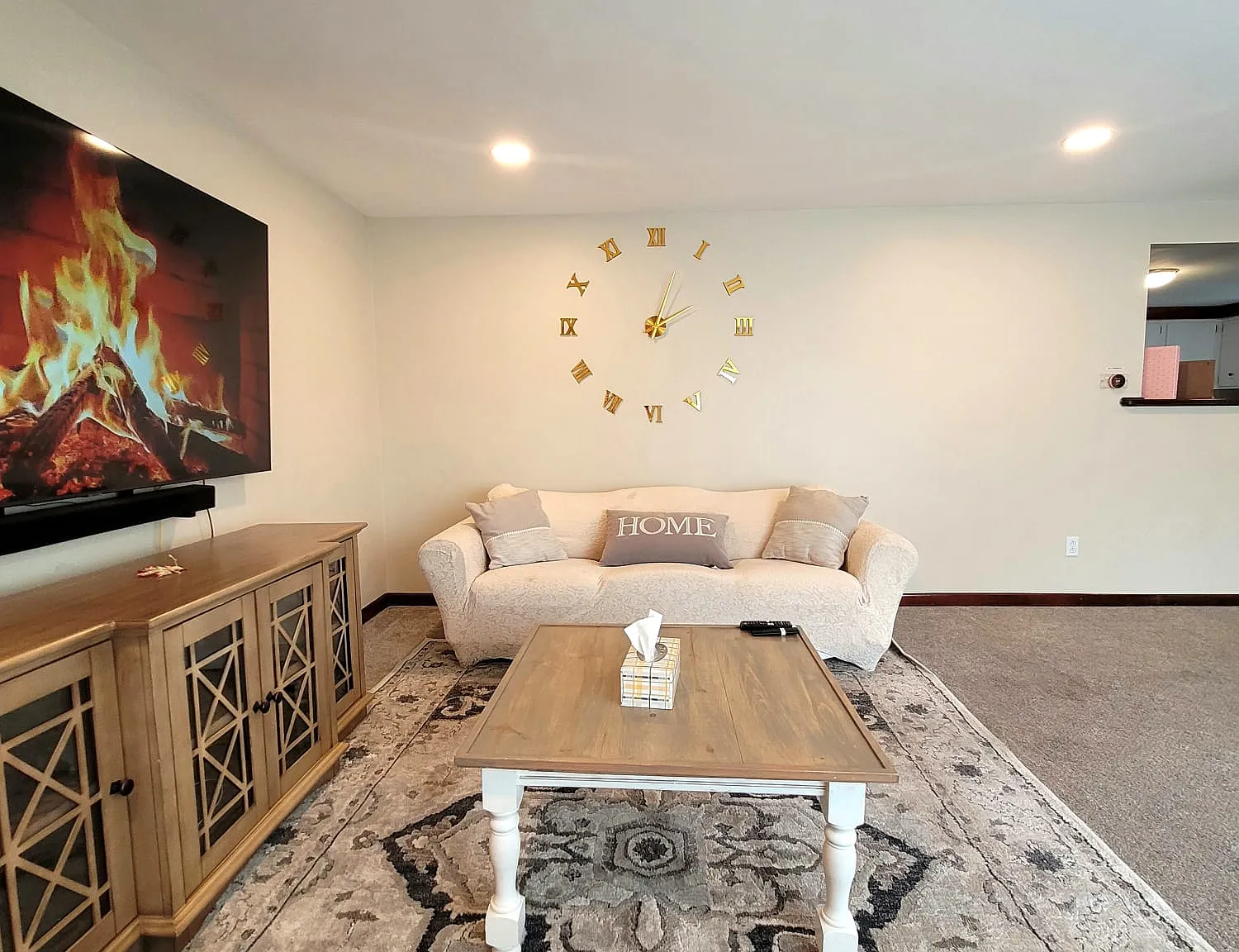 3 bed, 1200 sqft, $1,800 — Photo 3