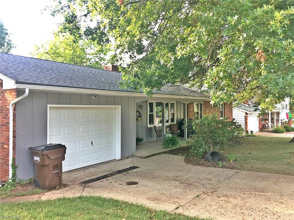 1st image of 104 Marigold Ln