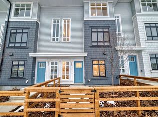 857 Belmont Dr SW, Calgary, AB T2X4A5