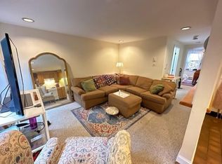 50 Phillips St #1A, Boston, MA 02114