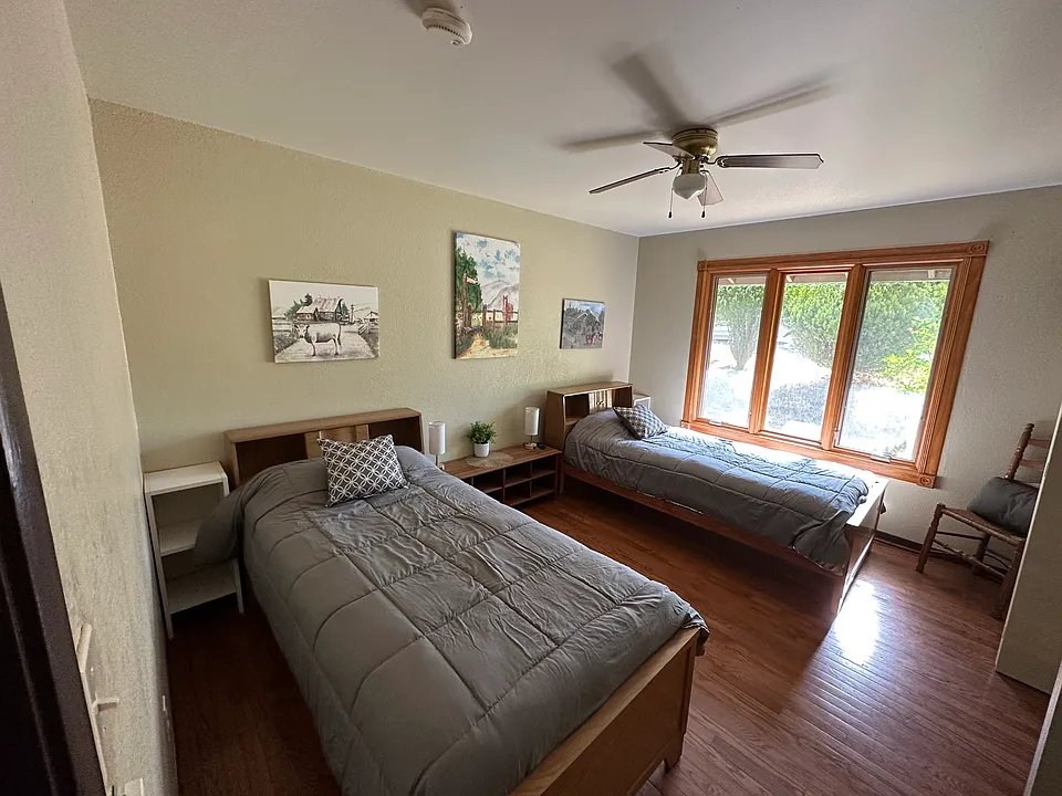5087 Mueller Rd