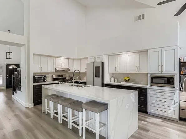 2743 Woodbine Ave, Henderson, NV 89074
