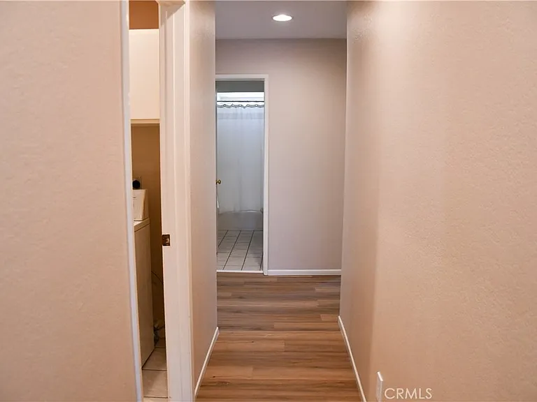 2337 E Skyline Dr — Photo 31