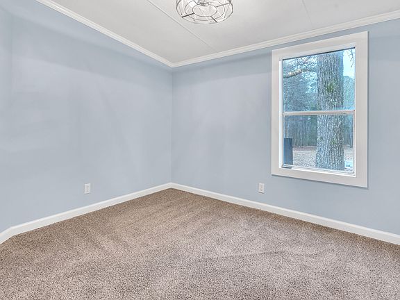 5th image of 366 Buckskin Ln