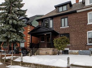 28 Beatrice St, Toronto, ON