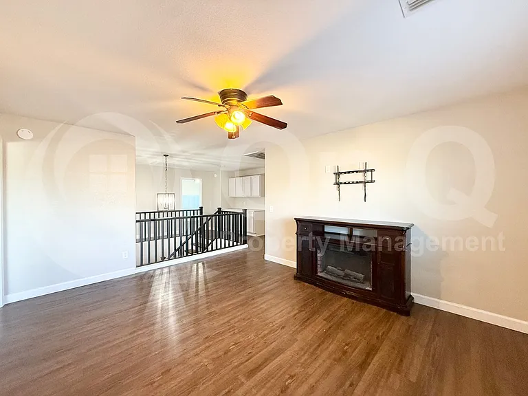 14581 W Banff Ln — Photo 8