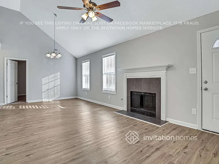 1092 Abington Ct — Photo 5