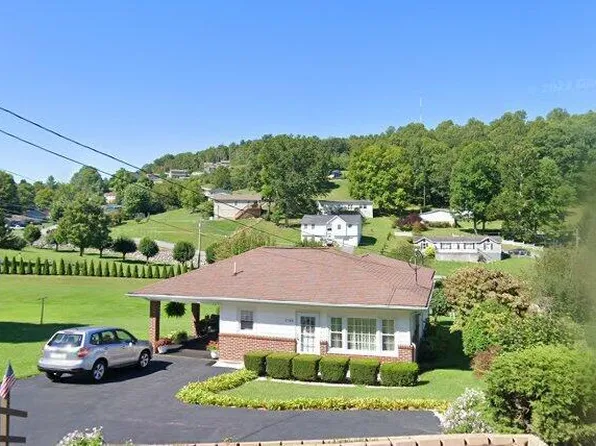2740 Horton Rd, Bluefield, WV 24701