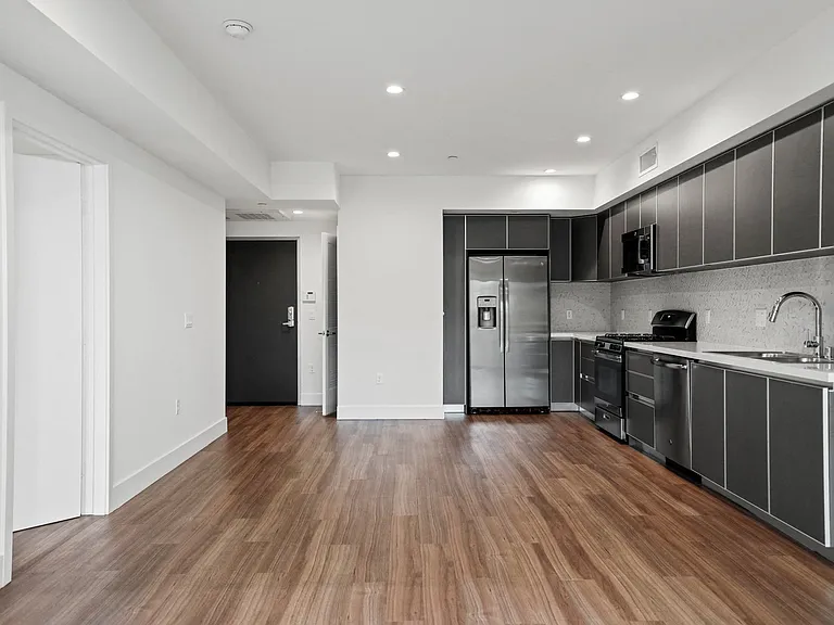 Front Entrance and Kitchen Area