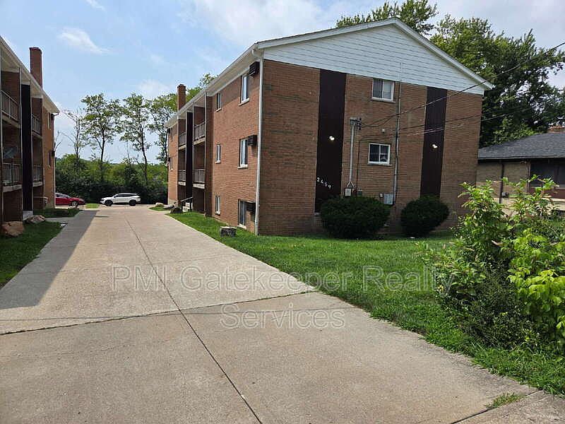 1st image of 2459 Montana Ave APT 8
